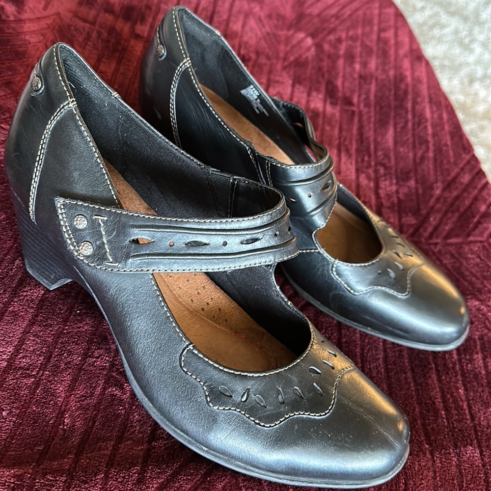 Cobb Hill dress shoes - Picture 2 of 5